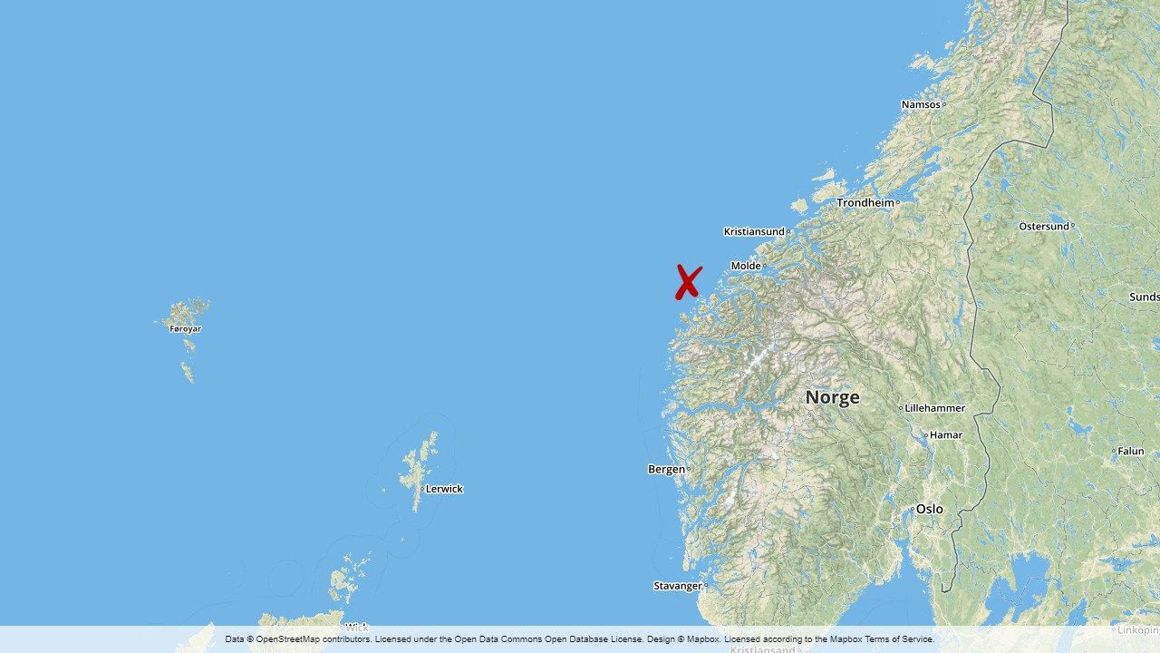 Fartyget var väster om Ålesund i Norge när nödsignalen skickades.