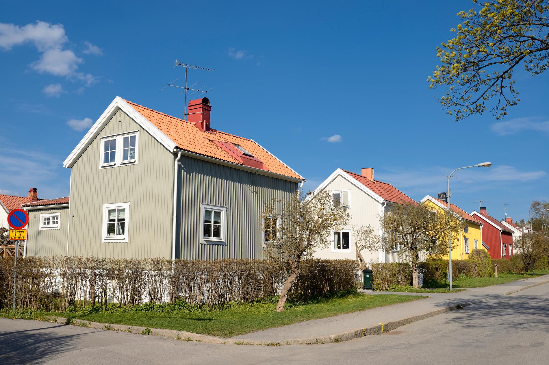 ”Alla bostadspriser går uppåt men villor sticker verkligen ut”, säger Per-Arne Sandegren på Svensk Mäklarstatistik.