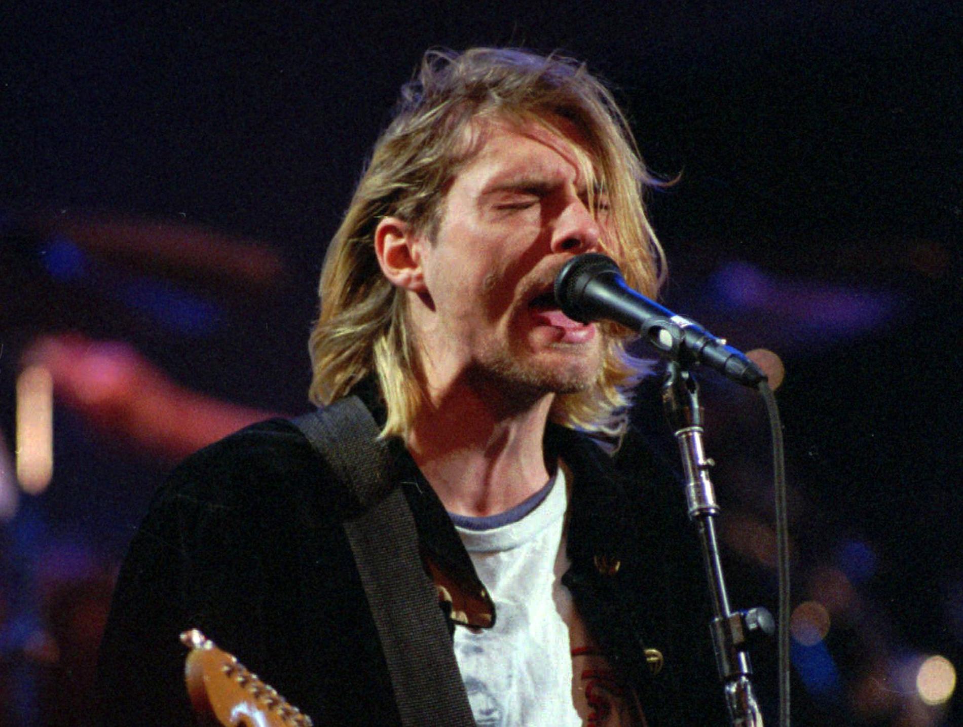 Kurt Cobain på scen i Seattle 1993.