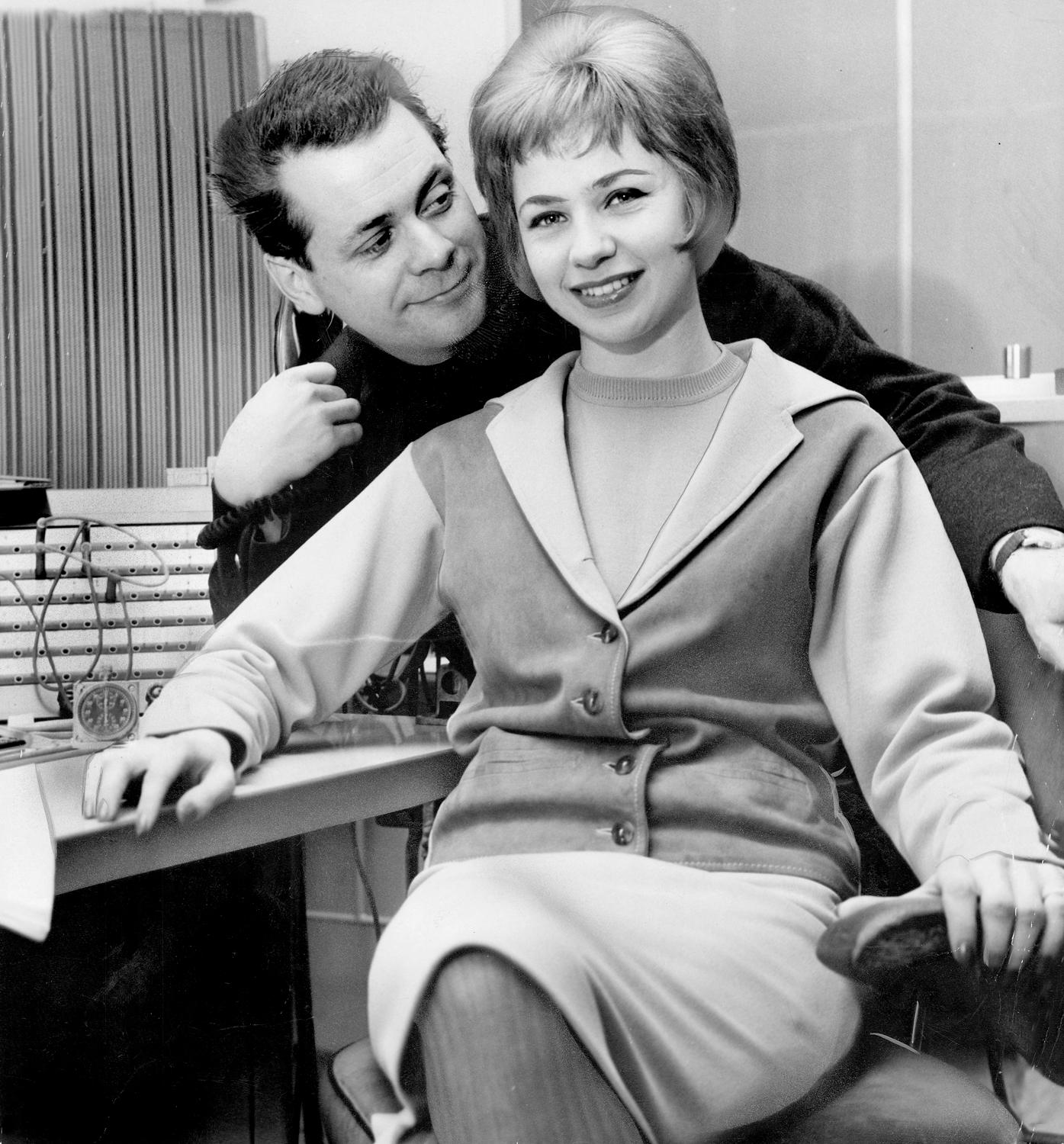 Sångaren Lasse Lönndahl med Anita Lindblom 1961.