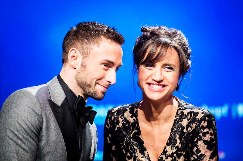 Programledare för Eurovision song contest är Måns Zelmerlöw och Petra Mede.