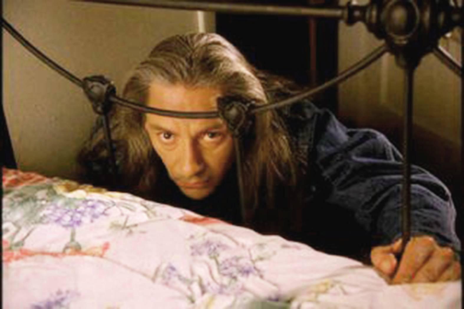 Bob hukar bakom Laura Palmers säng. Monstermannen i ”Twin Peaks” är fortfarande det läskigaste som Fredrik Virtanen har sett i en tv-serie.