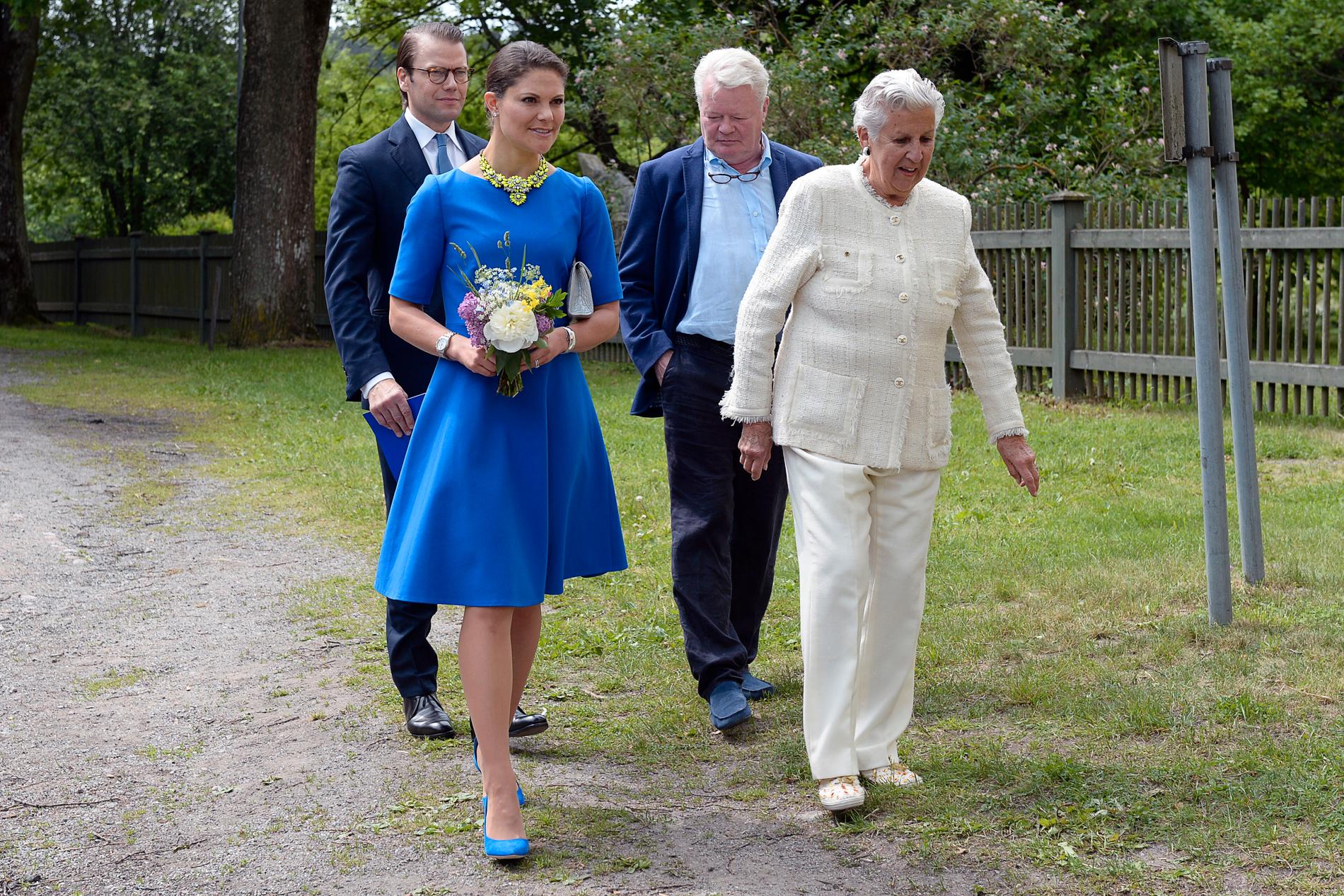 Kjerstin Dellert, hennes make Nils-Åke Häggbom träffade kronprinsessparet på Nationdalen 2014.