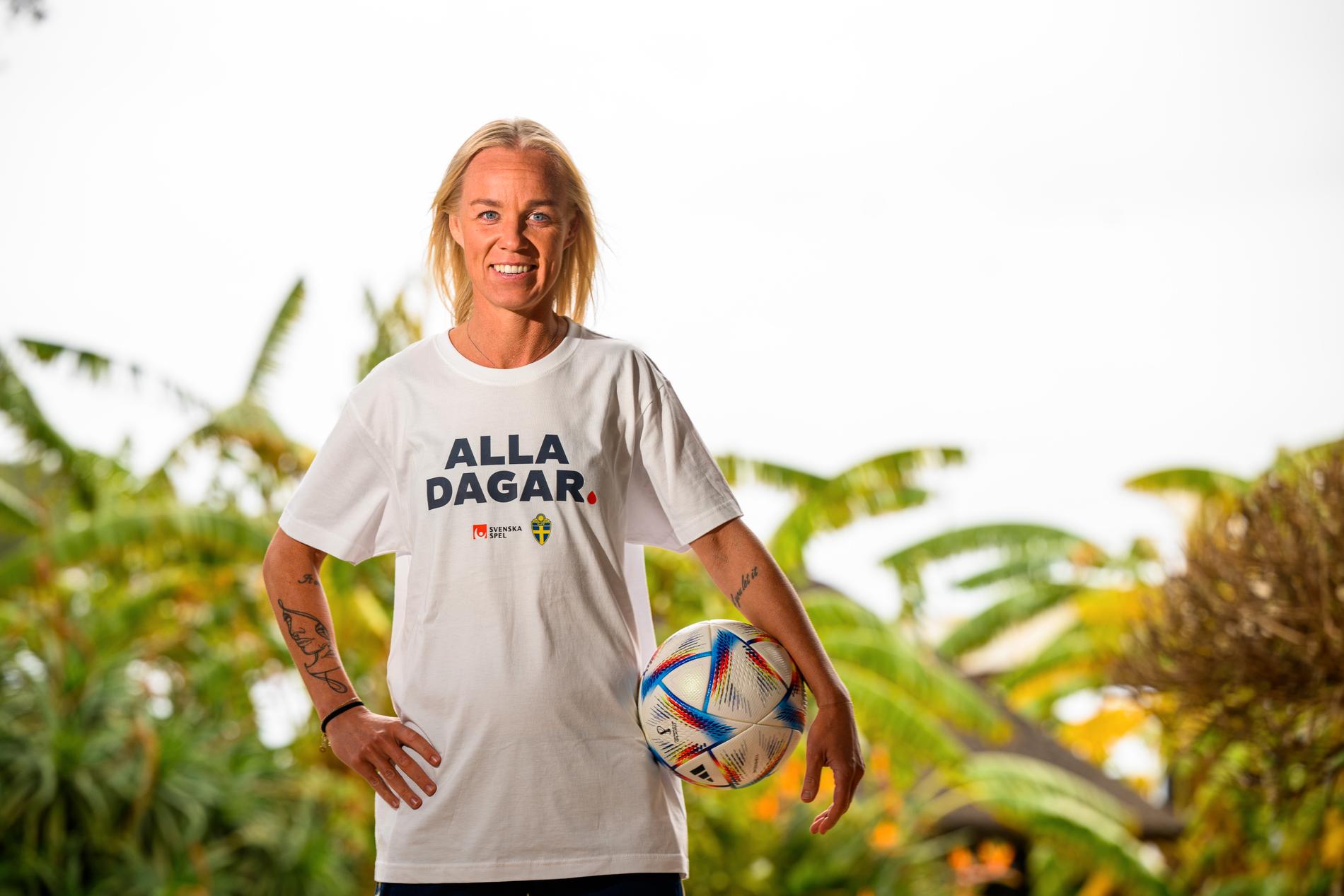 Caroline Seger stöttar Svenska Fotbollsförbundets initiativ ”Alla dagar”. 