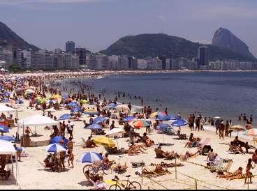 På Copacabana finns massor att göra.