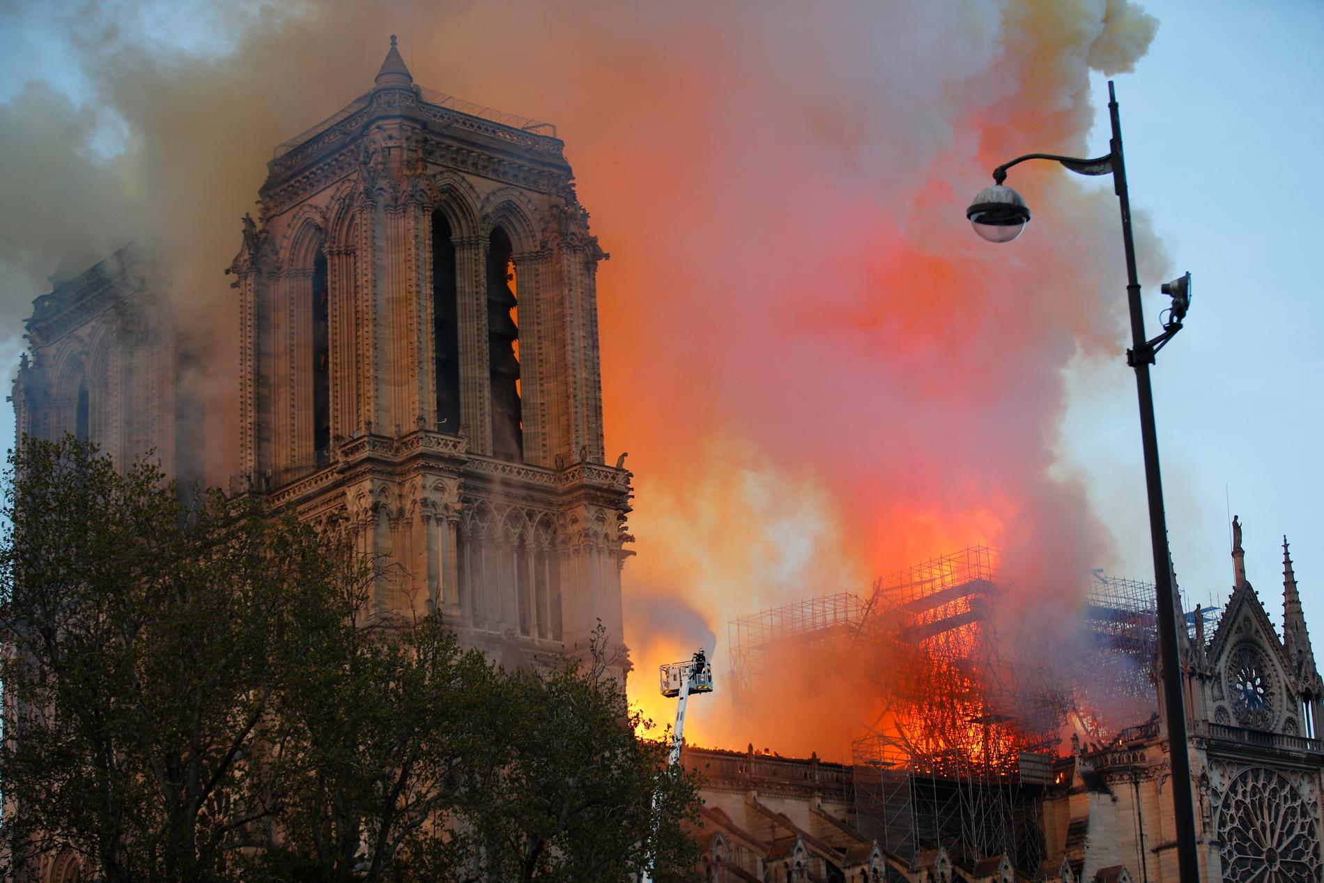 Branden i Notre-Dame de Paris