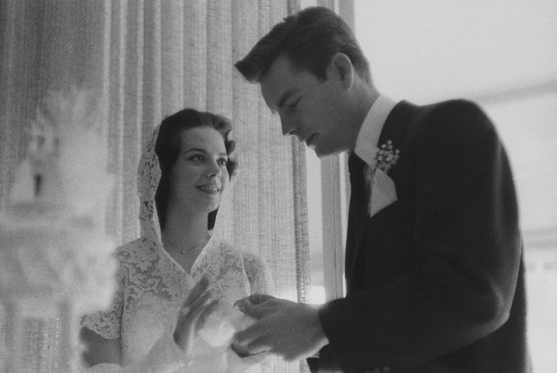 Natalie Wood och Robert Wagner när de gifte sig första gången.