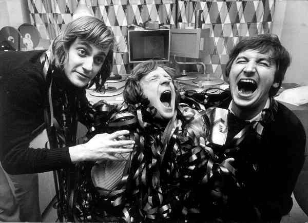 Lasse Hallström, Brasse Brännström och Magnus Härenstam i en studio 1972. ”Han var ju en skolad clown, inte ­bara en klassisk clown”, säger Lasse om sin vän.