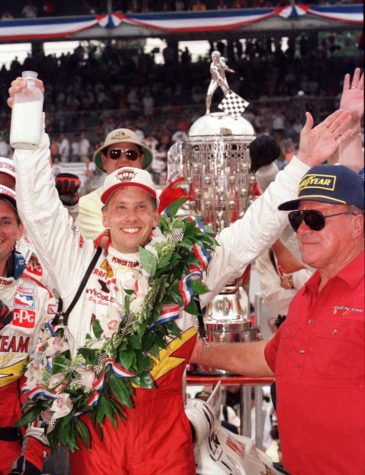 Kenny Bräck vid Indy 500-segern 1999.