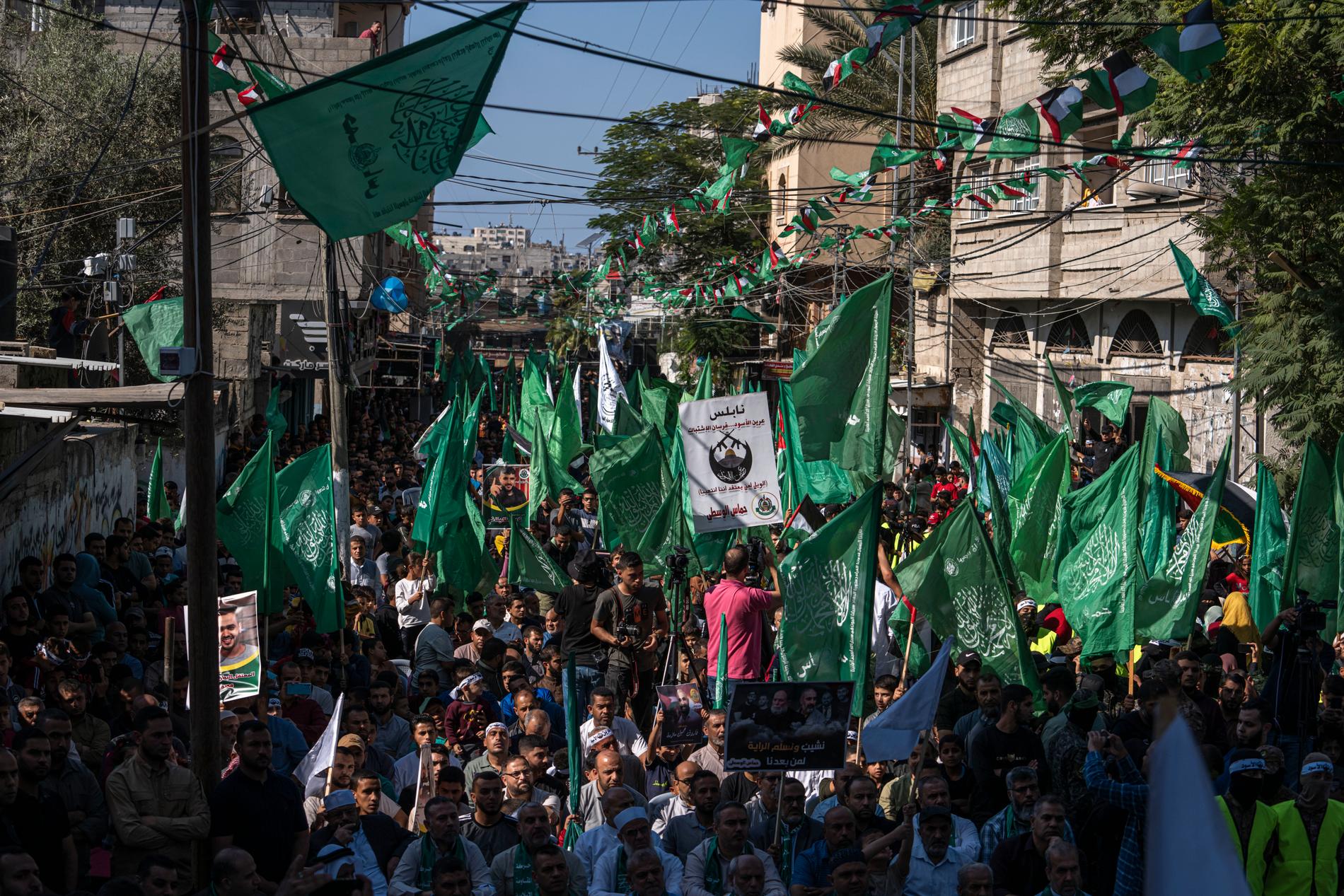 Hamas-supportrar demonstrerar i Gaza i november 2022.