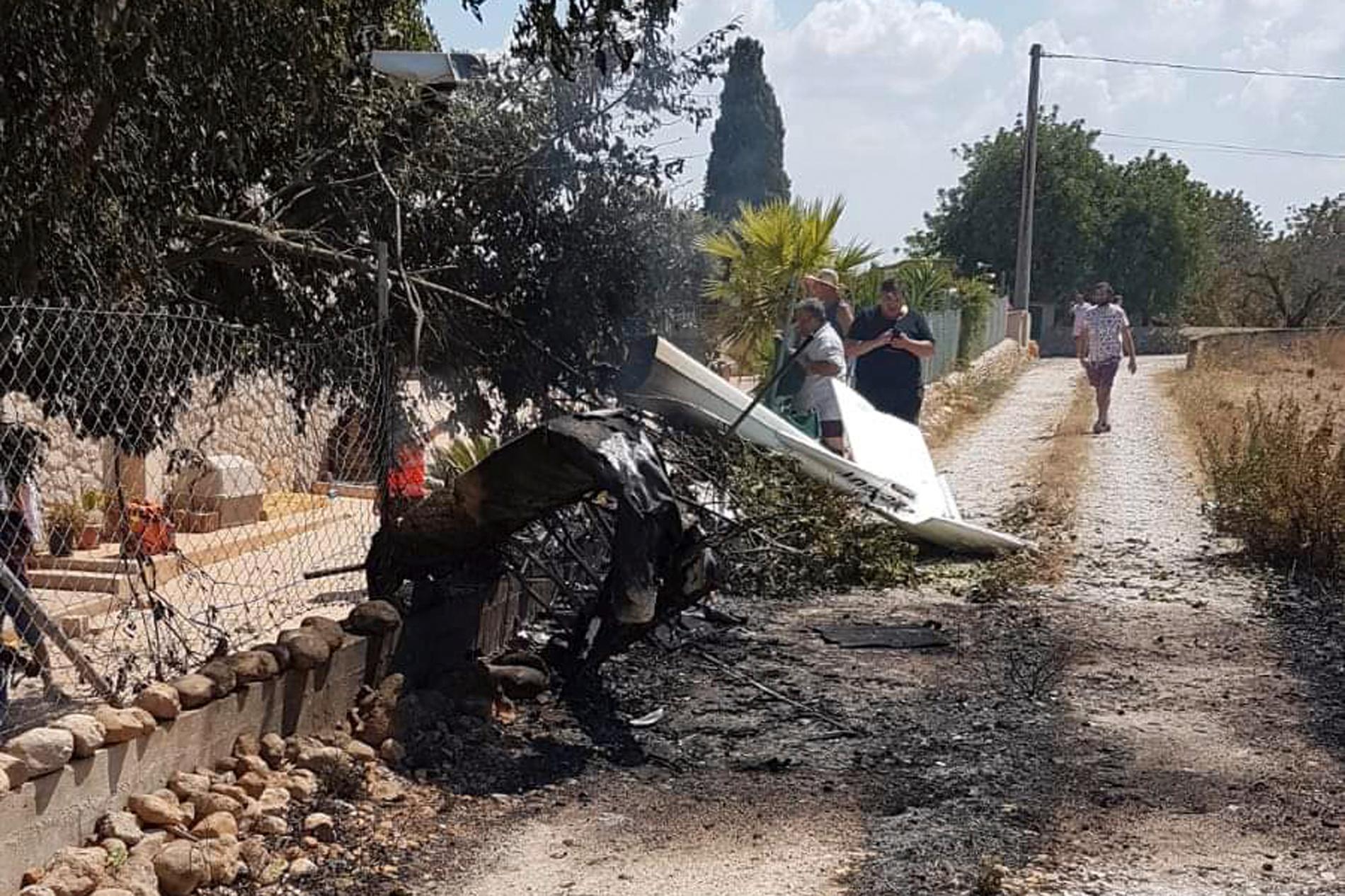 Sju personer omkom när en helikopter och ett mindre flygplan kolliderade på Mallorca i Spanien.