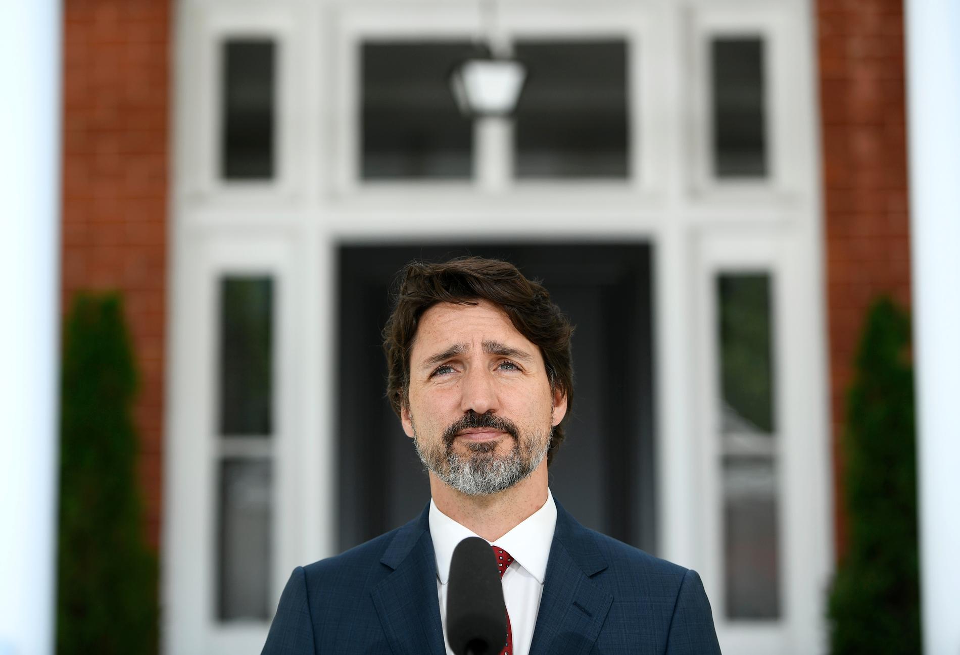 Justin Trudeau utanför sitt residens i Rideau Cottage i Ottawa. Arkivbild.