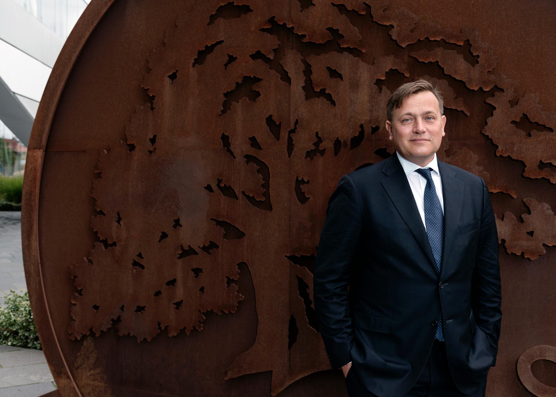 Mattias Persson, chefsekonom på Swedbank, spår en dyster ekonomisk höst.