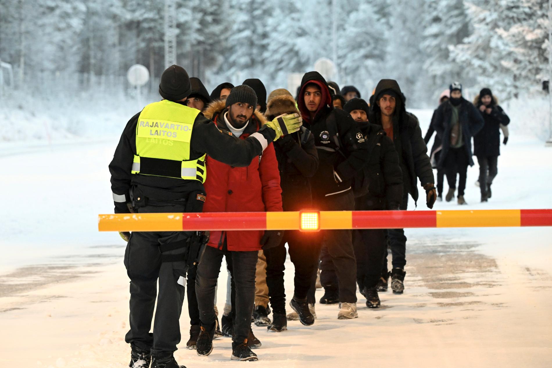 Migranter på gränsen mellan Finland och Ryssland.