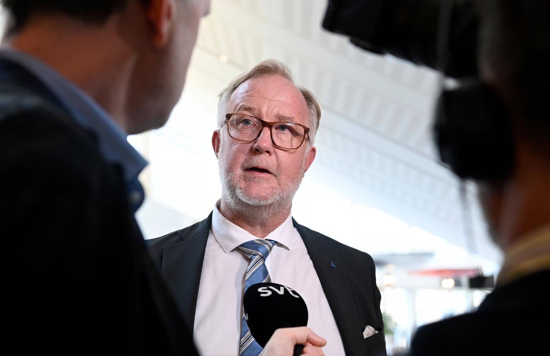 ”Johan Pehrson har gjort ett märkligt val av ministerpost. ”
