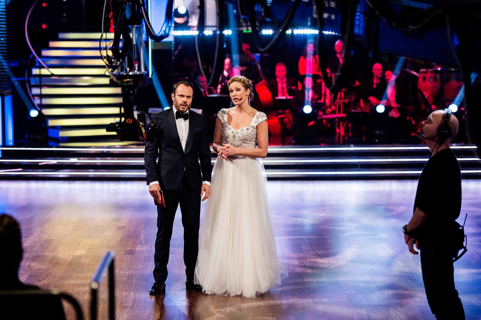 Jessica Almenäs och David Hellenius under ”Let's dance”-premiären.
