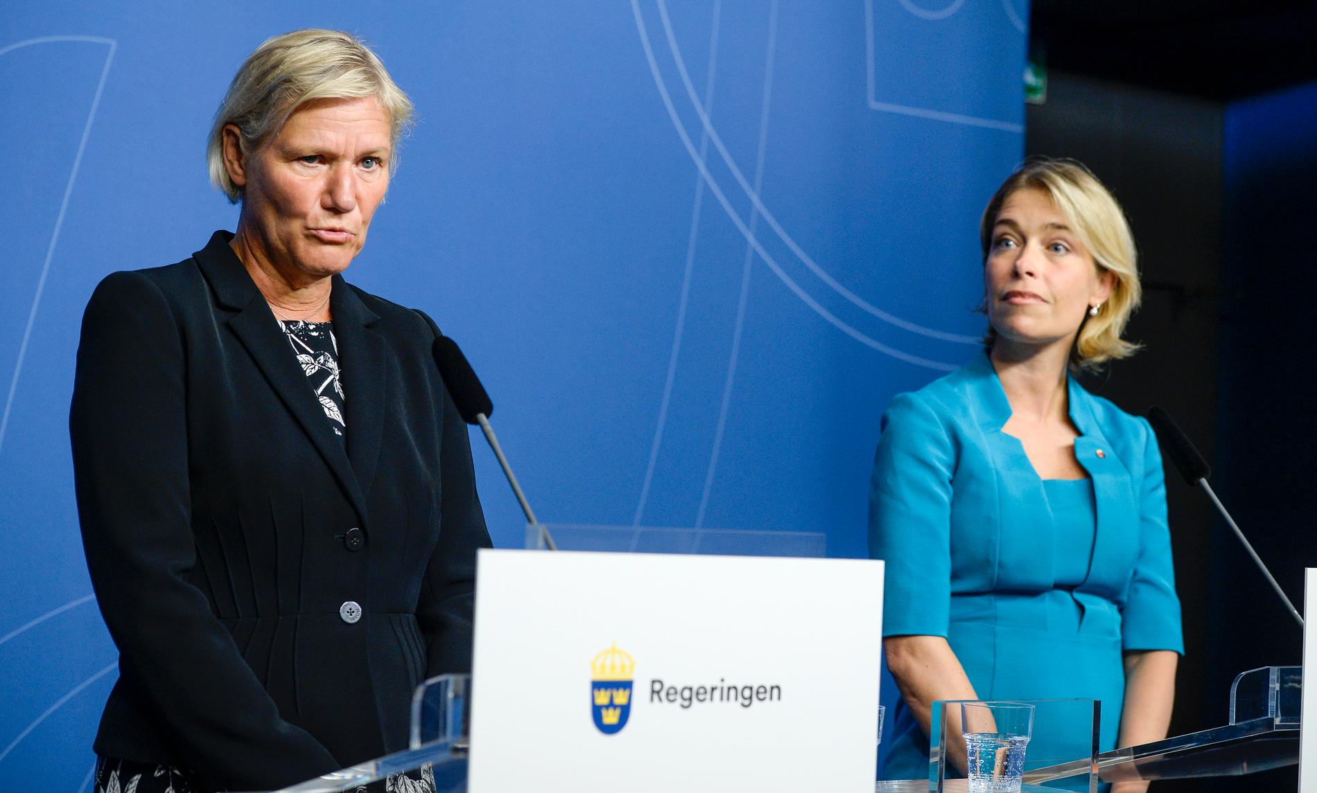 Ann-Marie Begler och Annika Strandhäll 2015.