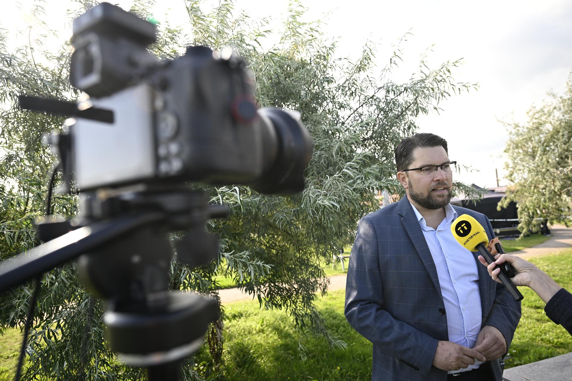 Sverigedemokraternas partiledare Jimmie Åkesson höll sommartal i Sölvesborg på lördagen.