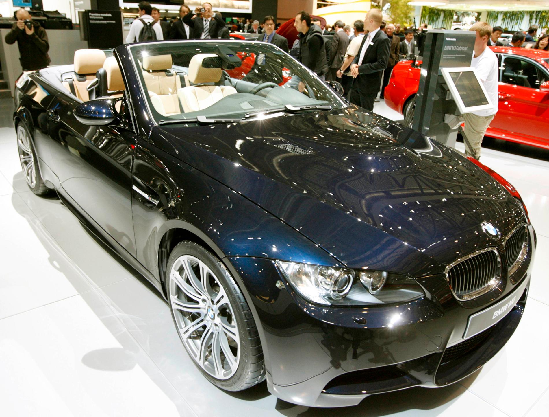BMW visar upp pojkleksaken M3.