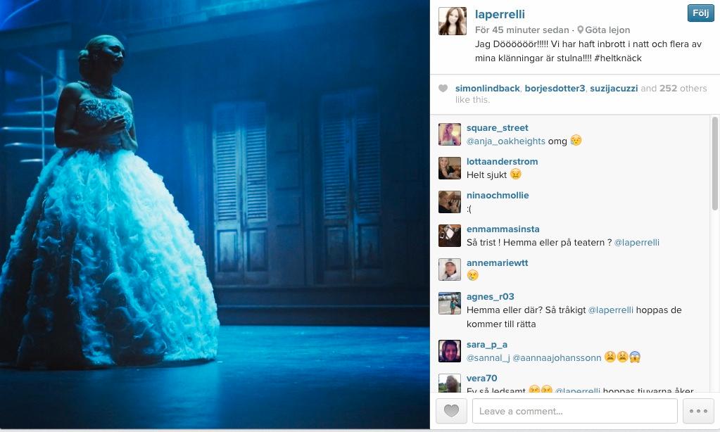 Charlotte Perrellis Instagram med en av de nu stulna klänningarna.