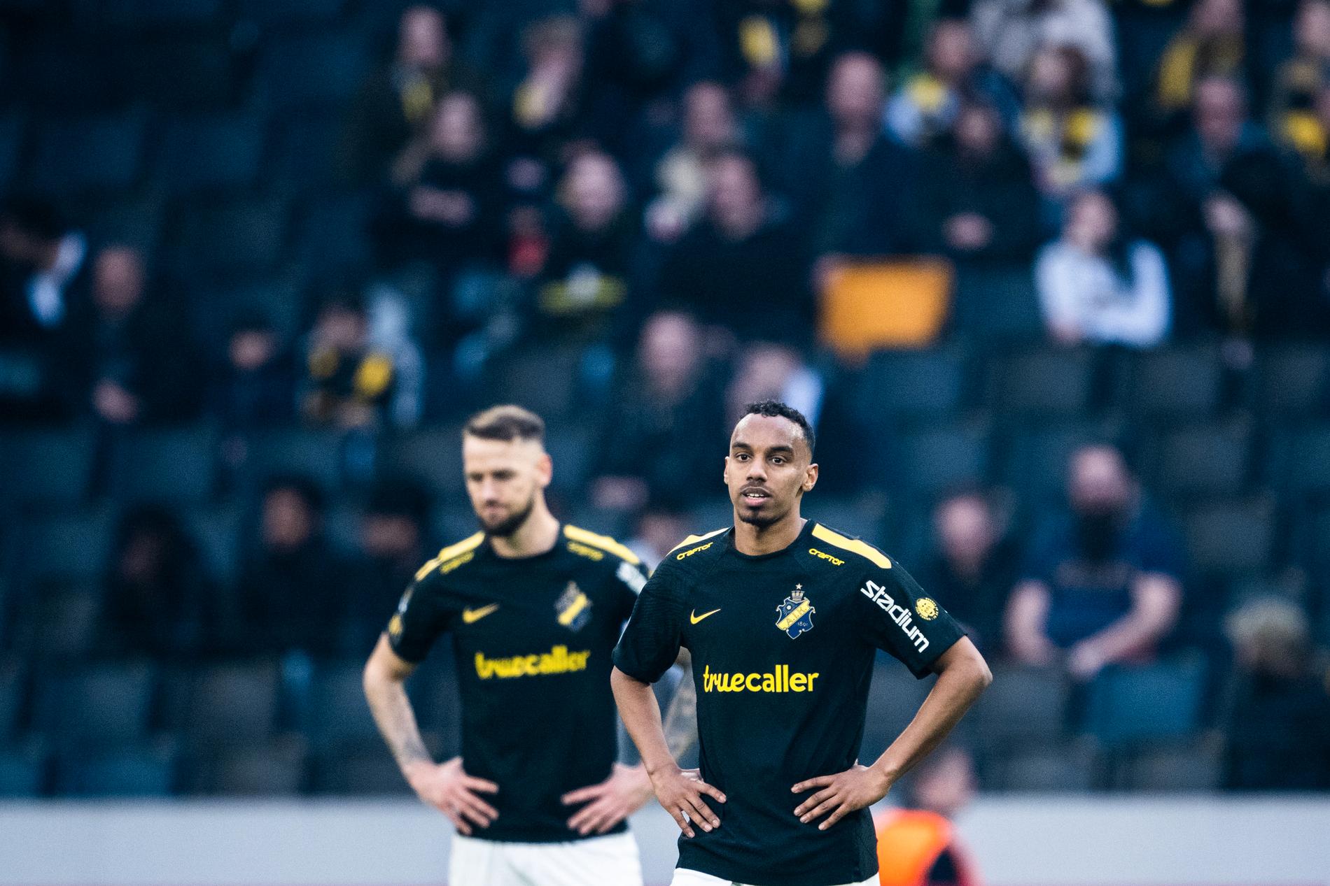 Alexander Milosevic och Bilal Hussein deppar under AIK:s hemmapremiär mot Norrköping.