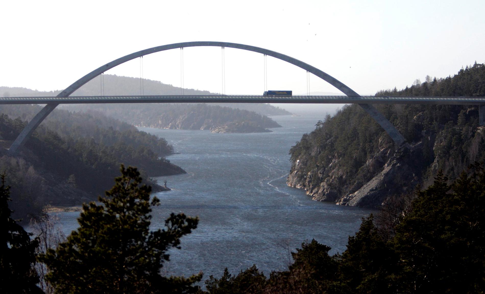 En olycka har inträffat på Svinesundsbron som går mellan Norge och Sverige. Arkivbild.