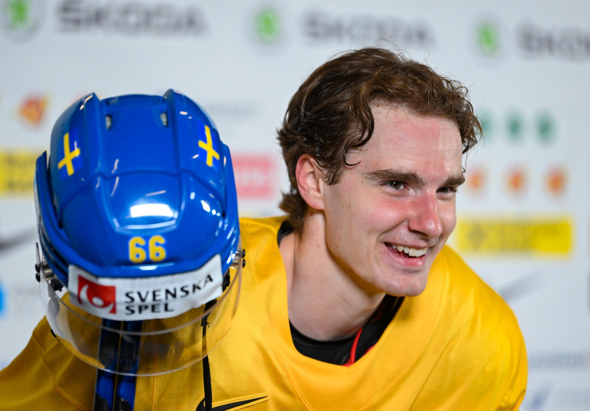 Nils Åman, klar för Vancouver, spelade VM för Tre Kronor. Arkivbild.