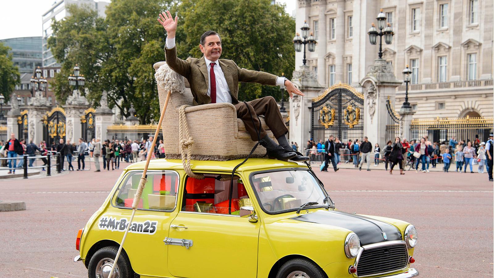 Mr Bean firade 25-års jubileum utanför Buckingham Palace 2015.