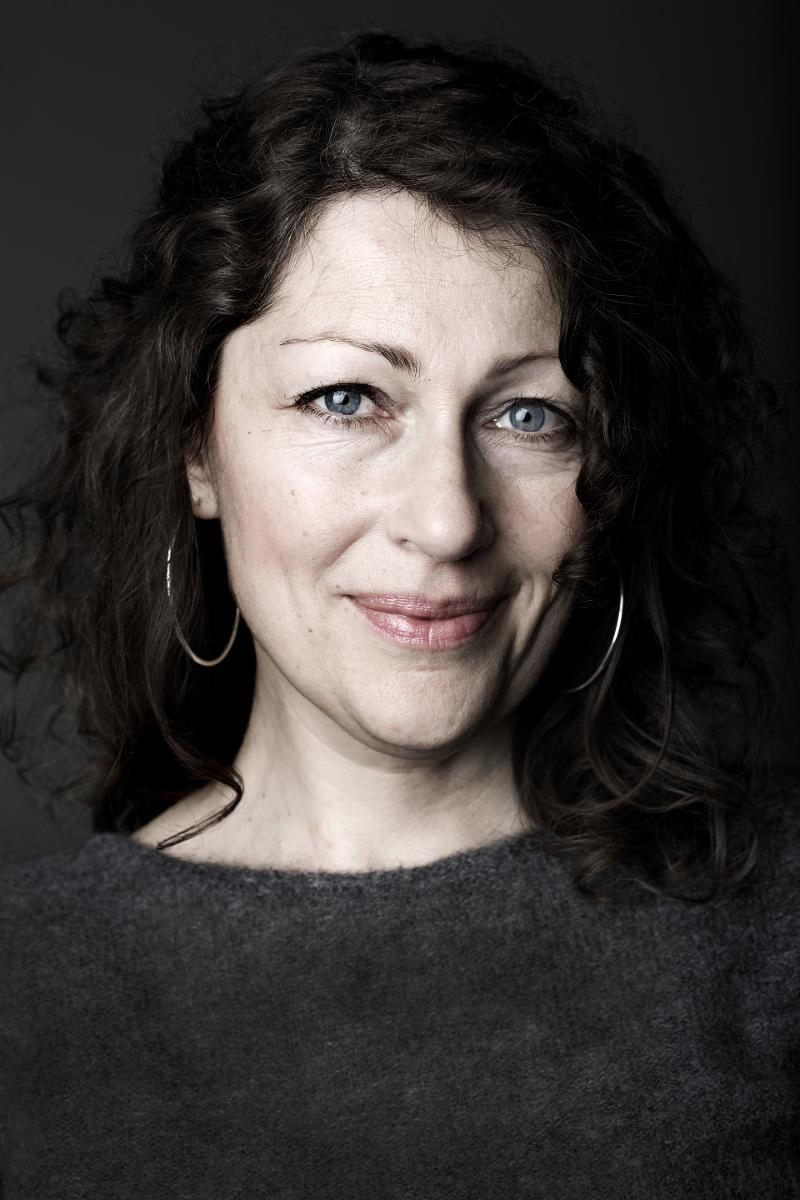 Elisabeth Åsbrink.