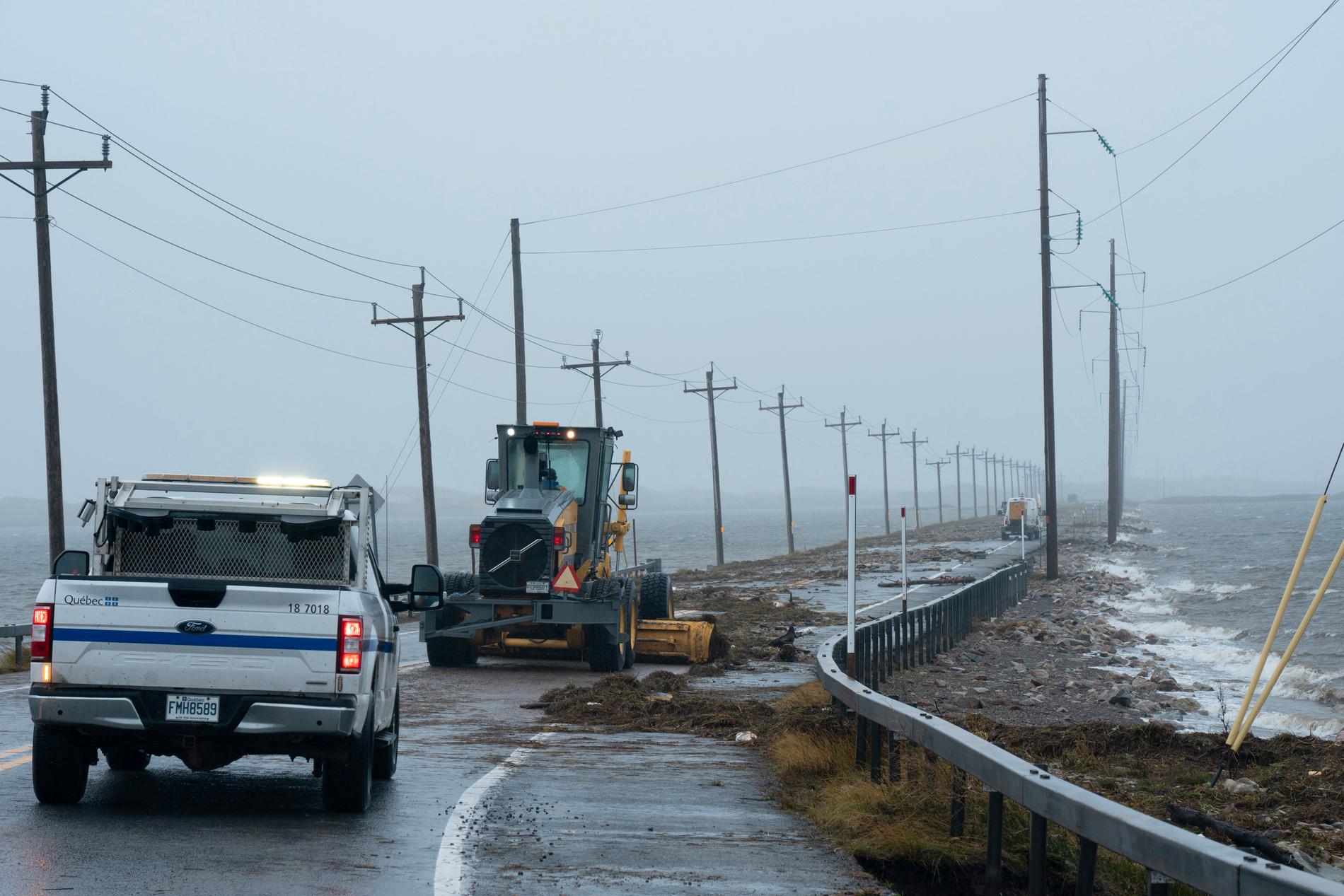 Motorvägen på Les Îles-de-la-Madeleine i Quebec är stängd.
