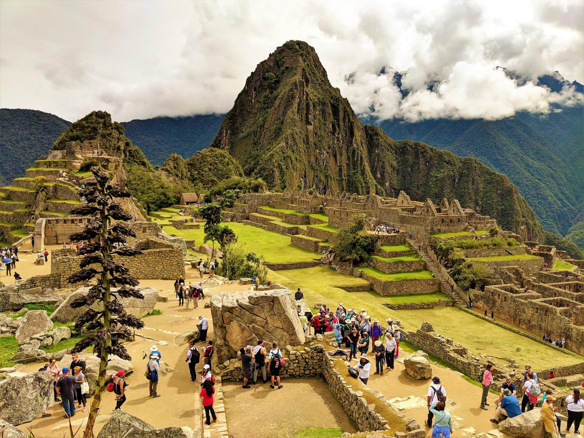 Machu Picchu hotas i dag av överturism. 