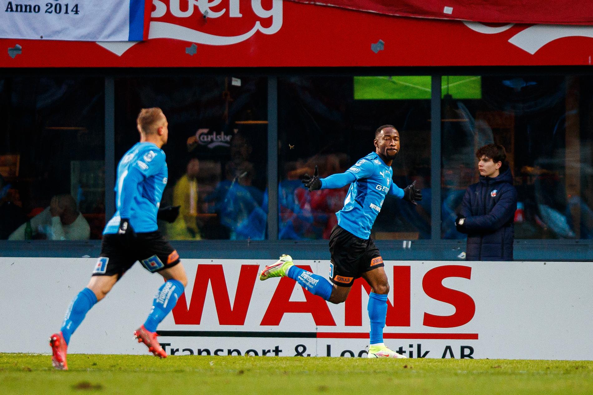 Sadat Karim satte 1–0 mot Helsingborg. 