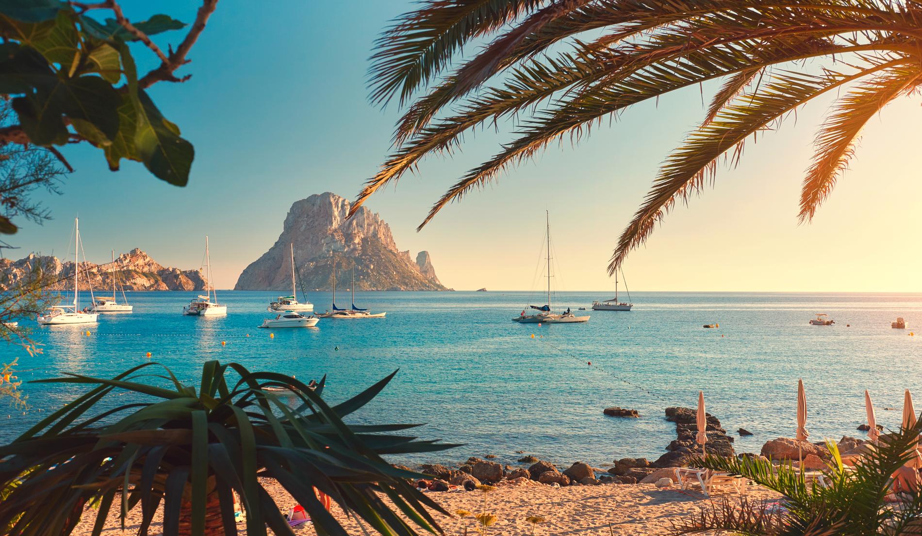 Strand på Ibiza. 
