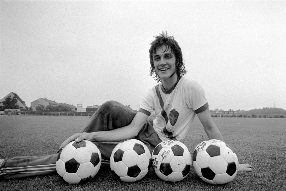 Ralf Edström inför fotbolls-VM 1974.