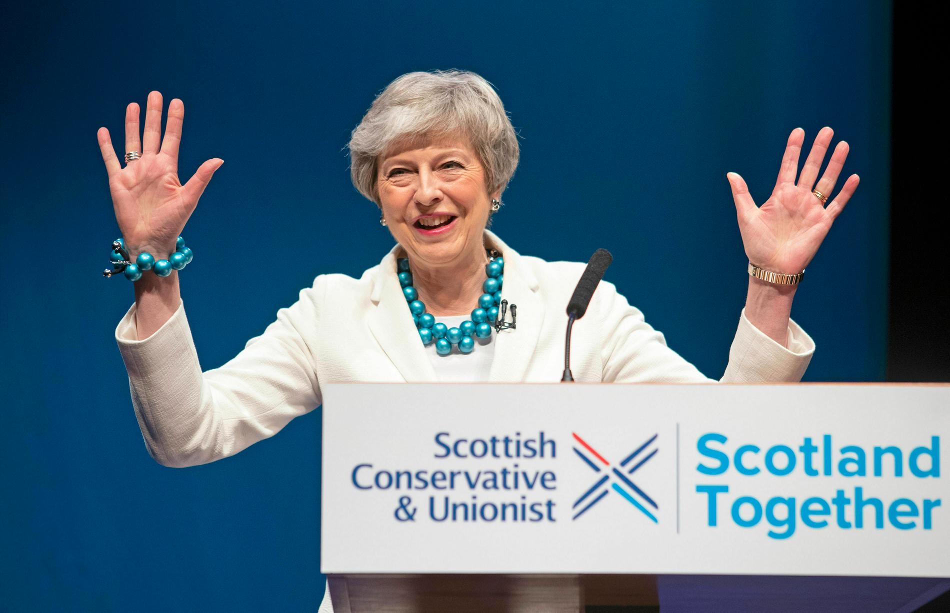 Storbritanniens premiärminister Theresa May träffade i fredags konservativa partikamrater i Skottland.