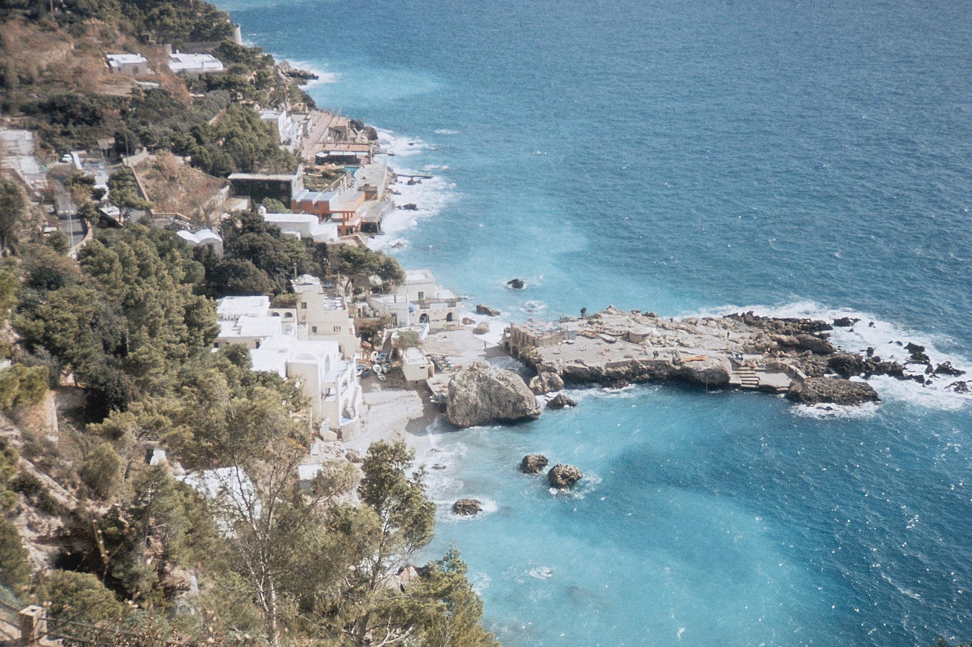 Motorbåtsträngsel och tjuvfiske är ett stort problem för det populära besöksmålet Capri. Arkivbild.