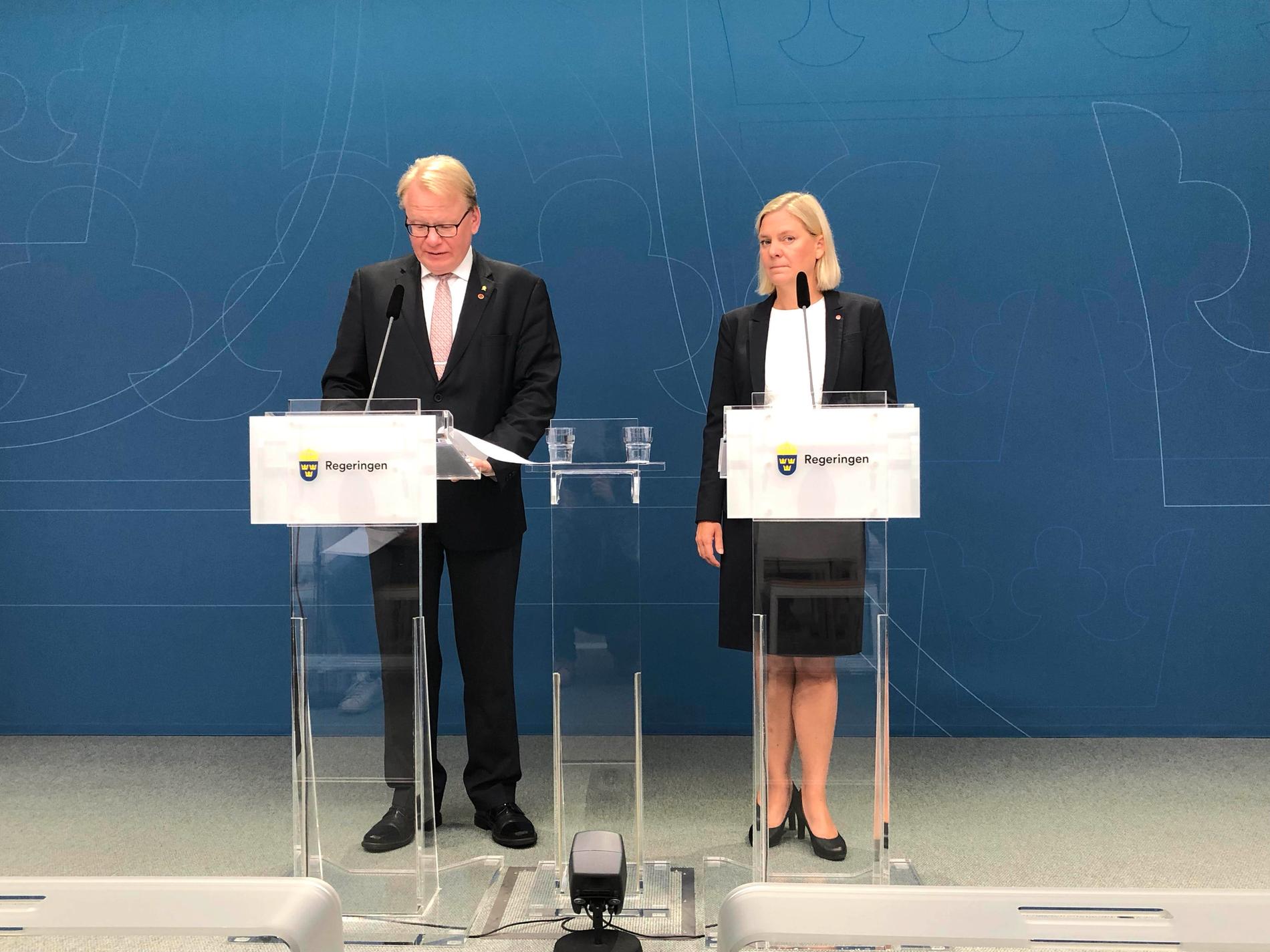 Försvarsminister Peter Hultqvist och finansminister Magdalena Andersson.