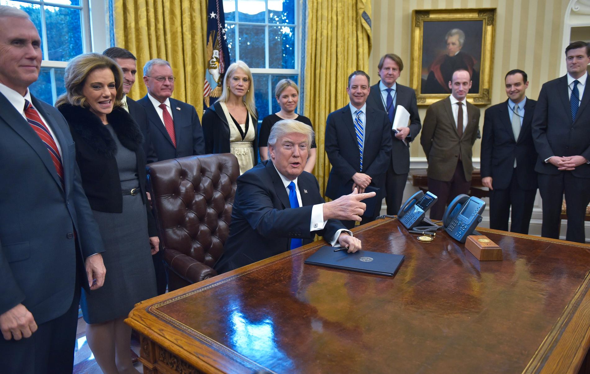Donald Trump i Ovala rummet.