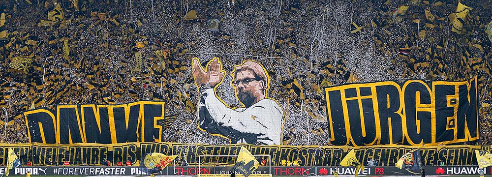 ”Tack Jürgen”. Avskedstifot i Klopps sista match som Dortmund-tränare.