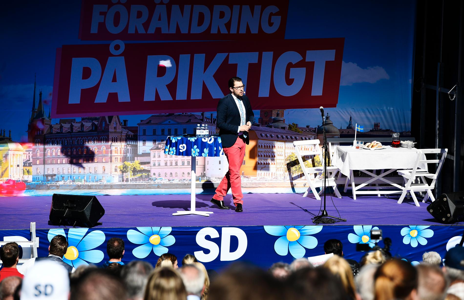 Sverigedemokraternas partiledare Jimmie Åkesson håller vårtal på utomhusteatern på Långholmen i Stockholm.
