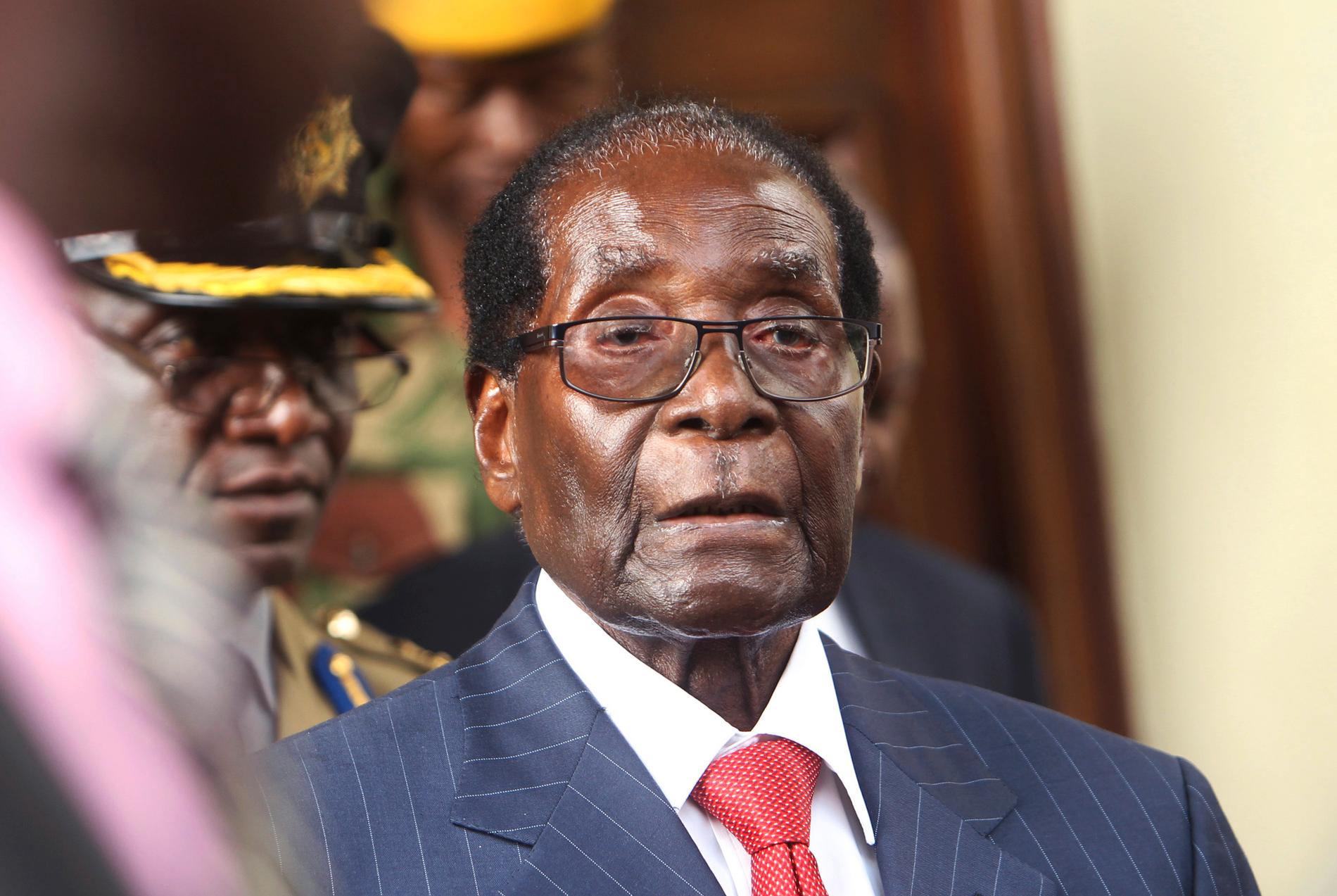 Robert Mugabe kommer att bli ihågkommen för sin roll i Zimbabwes frigörelse från kolonialstyre, men också för bristen på demokratisk utveckling och våld, tror Henning Melber.