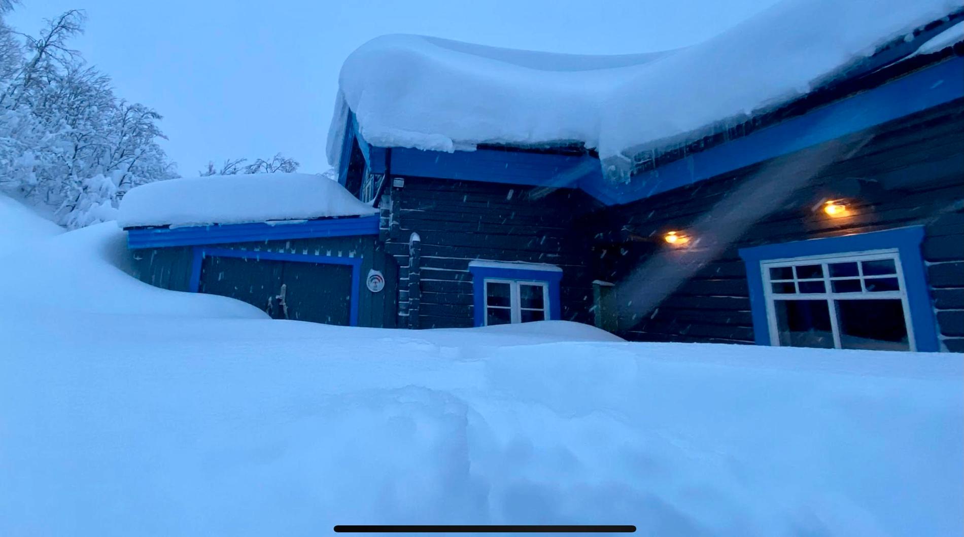  I Kittelfjäll har 147 centimeter snö uppmätts. 