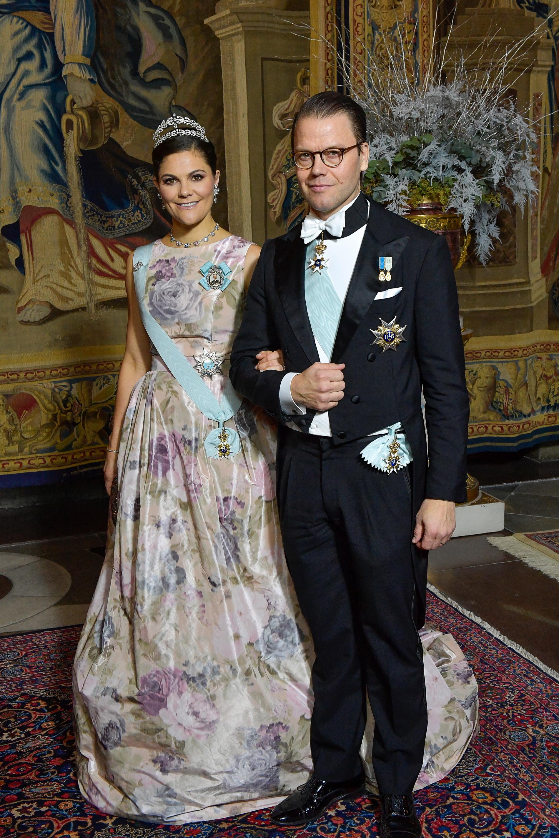 Kronprinsessan Victoria och prins Daniel vid kungens middag för Nobelpristagarna i december 2017. 