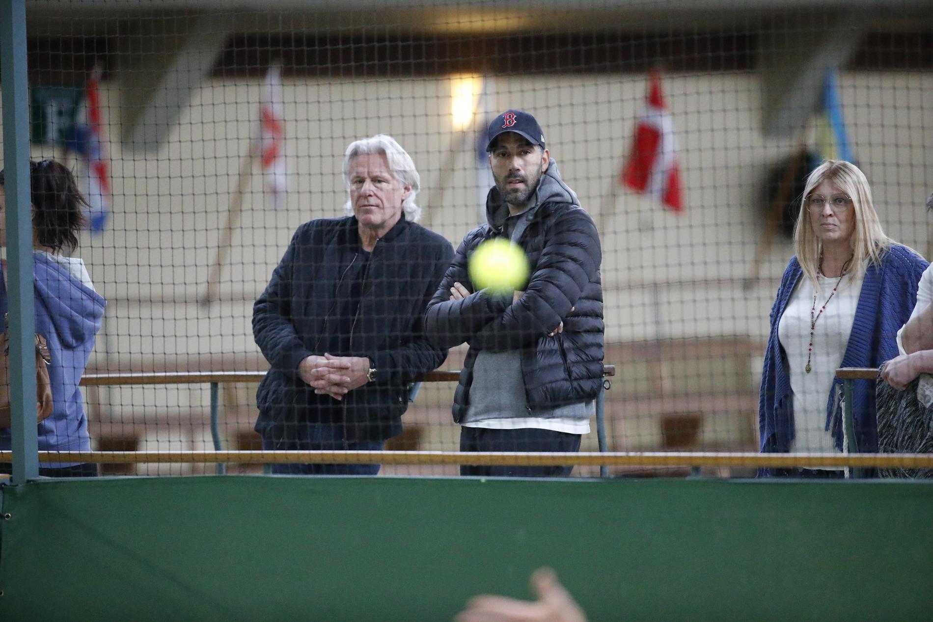 Pappa Björn och mamma Patricia var på plats i Kungliga tennishallen. 