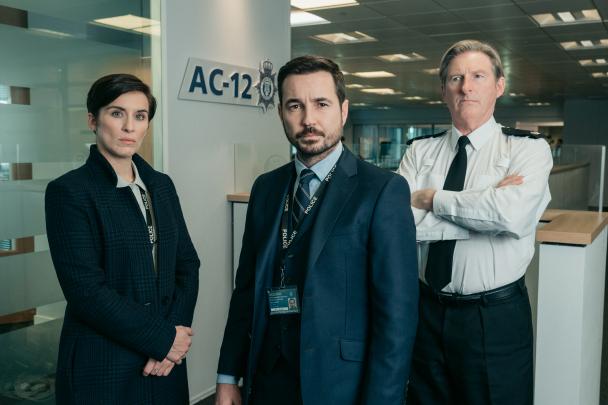  Vicky McClure, Martin Compston och Adrian Dunbar i ”Line of duty”.