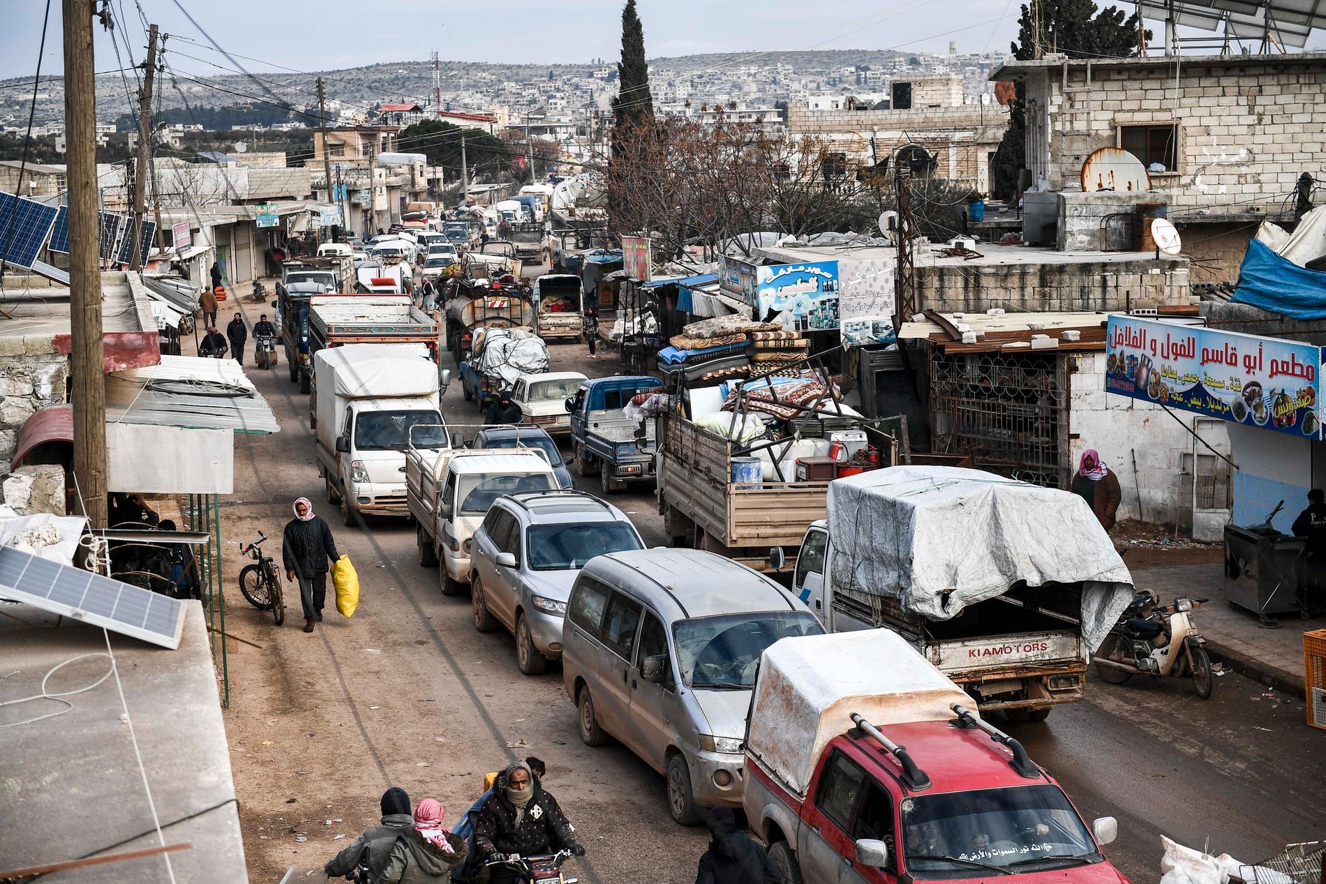 800 000 människor har flytt striderna i nordvästra Syrien på bara tre månader. 