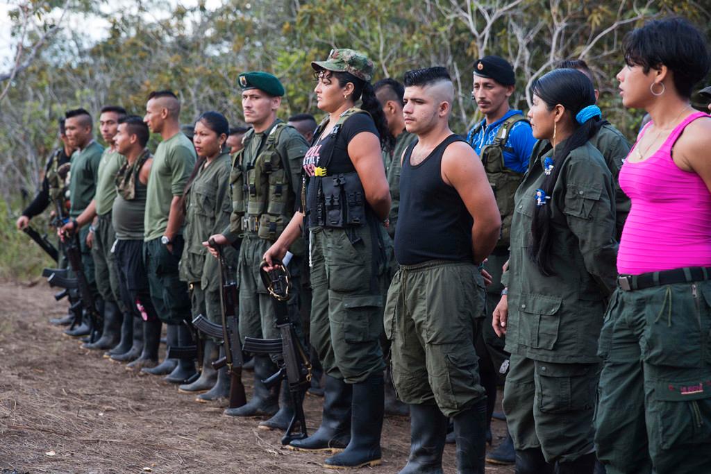 Farc-rebeller kommer nu byta uniformer mot civila kläder. Foto: AP