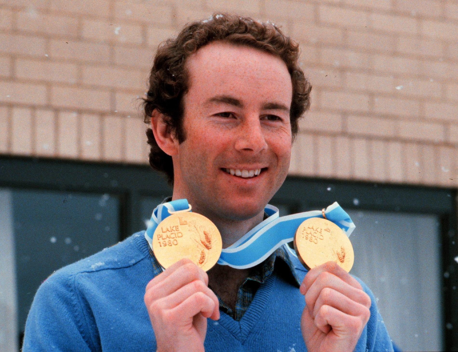 Ingemar Stenmark med sina två guld från OS i Lake Placid 1980. Nu blir hans liv och karriär dokumentärserie i TV4.
