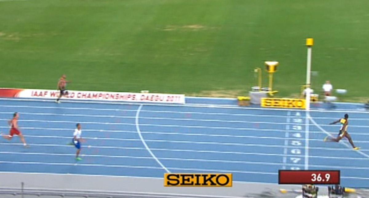 ÖVERLÄGSNA Bolt korsade mållinjen långt före övriga konkurrenter.