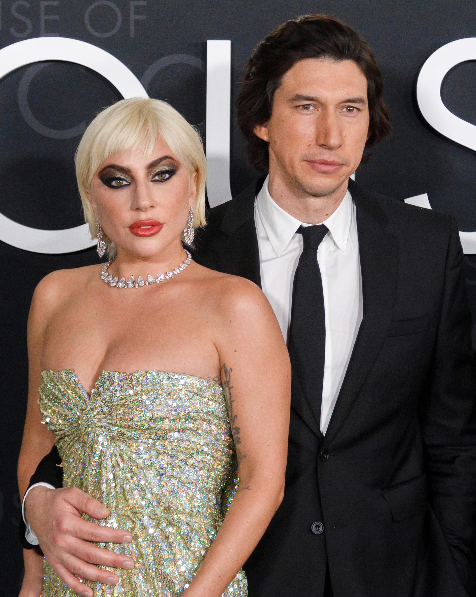 Adam Driver tillsammans med Lady Gaga som spelar Maurizio Guccis exfru Patrizia i filmen. Arkivbild.
